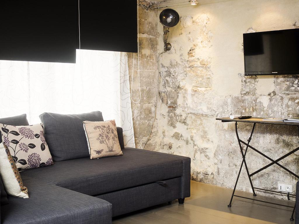 Appartements La Croix - Hyper Centre - Palais Des Papes Et Pont D'Avignon - Wifi エクステリア 写真